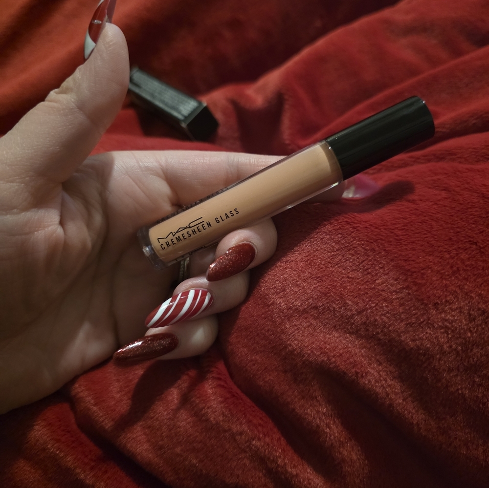 Mac lipsticks - Picture 2 of 5